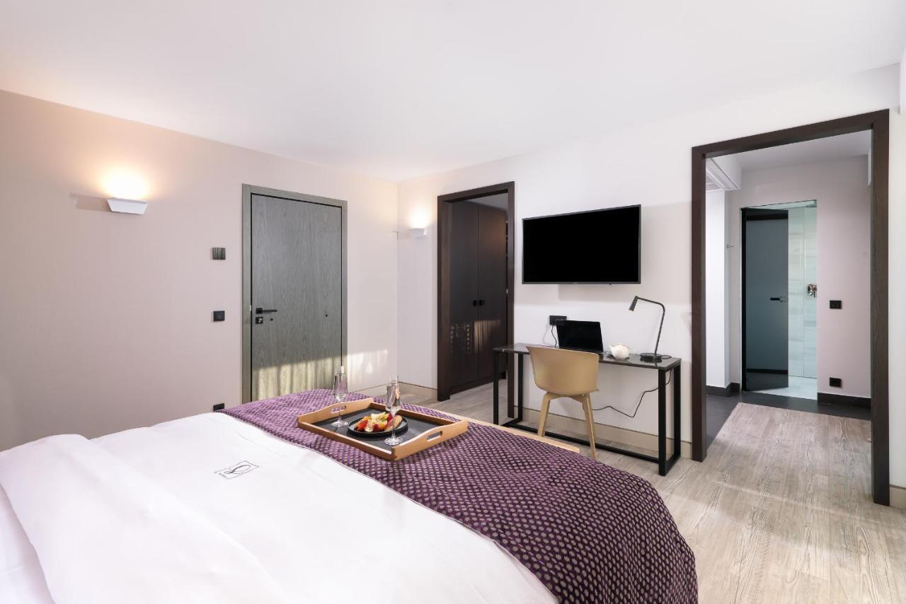 S Hotel Boutique Thessaloníki Luaran gambar A room at the hotel